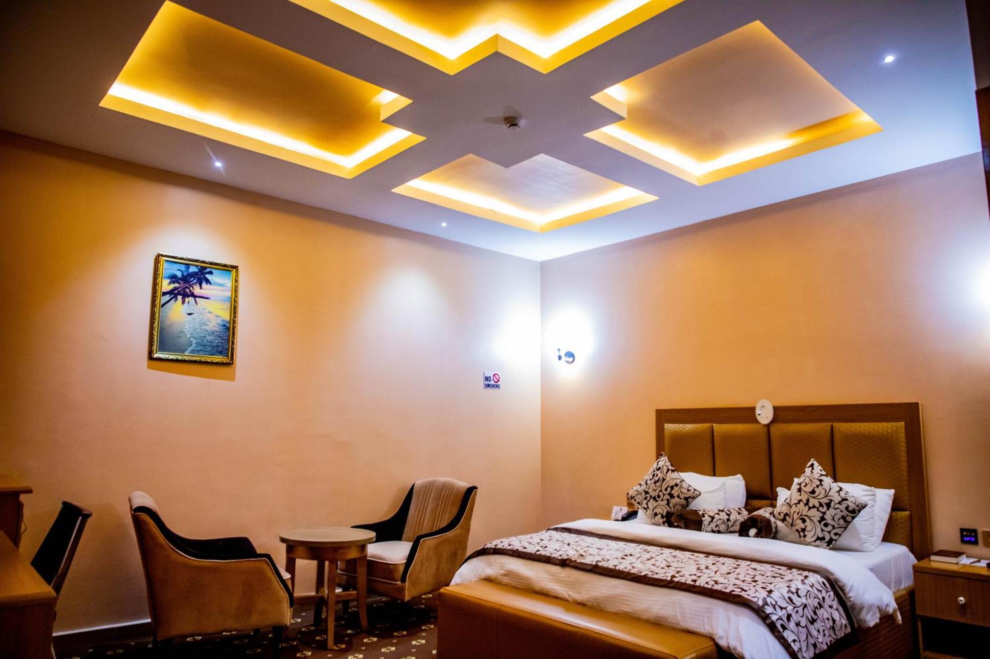 Villa Hilton Hotels Уйо Экстерьер фото