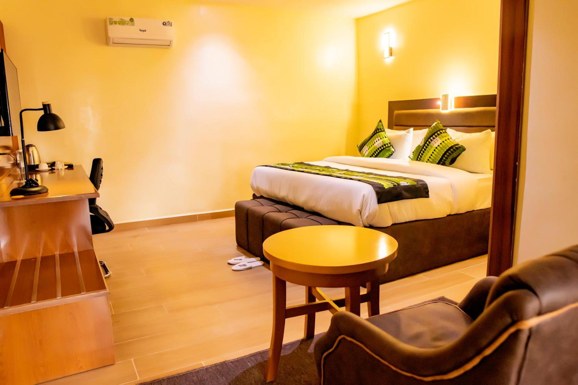 Villa Hilton Hotels Уйо Экстерьер фото