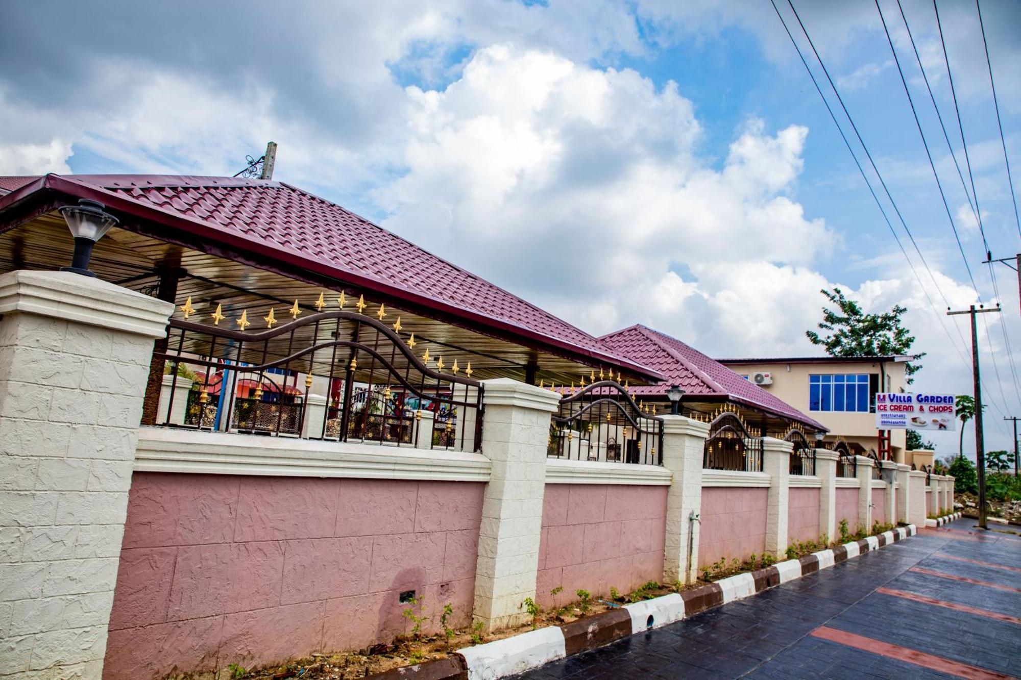 Villa Hilton Hotels Уйо Экстерьер фото