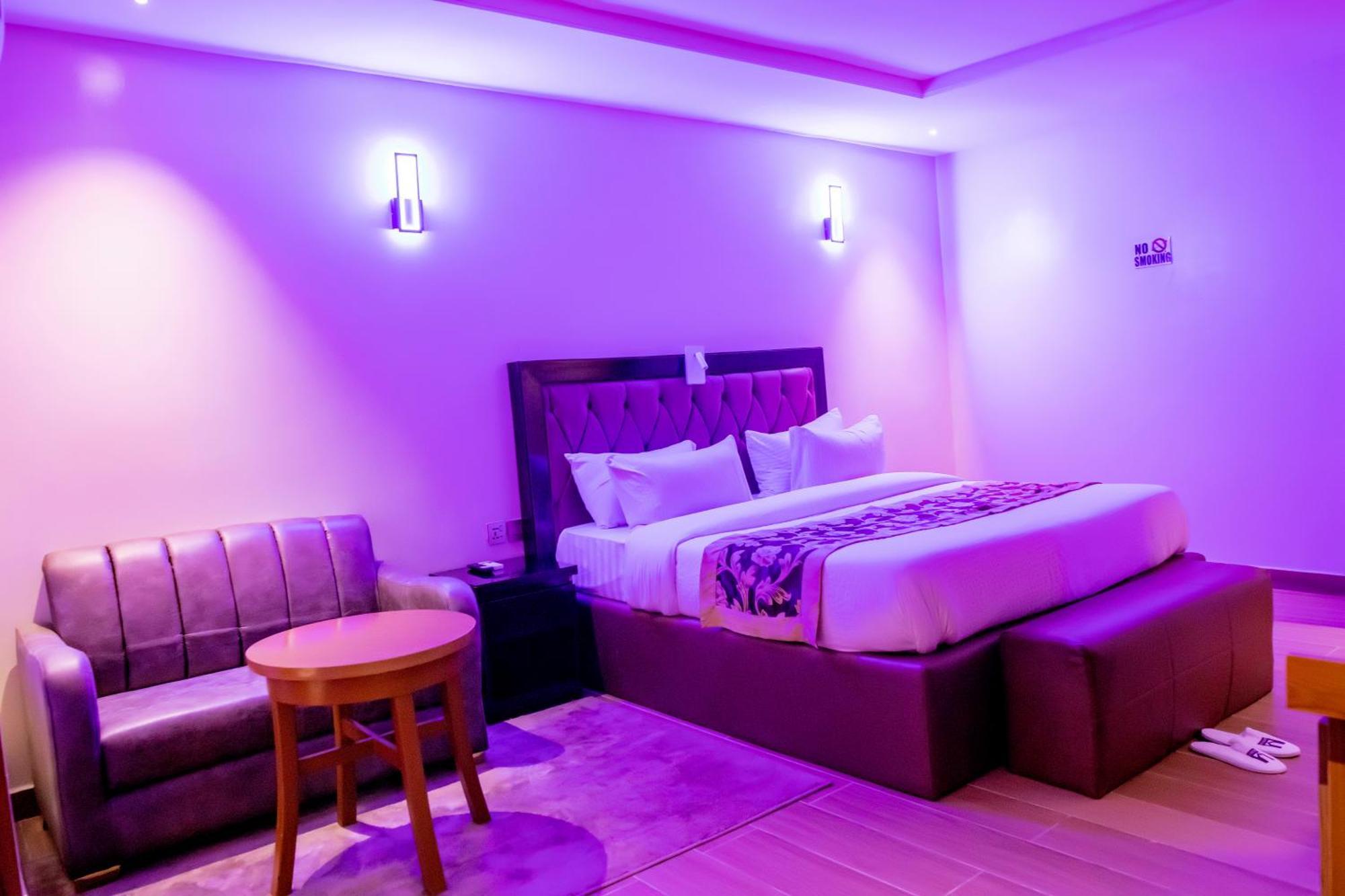 Villa Hilton Hotels Уйо Экстерьер фото