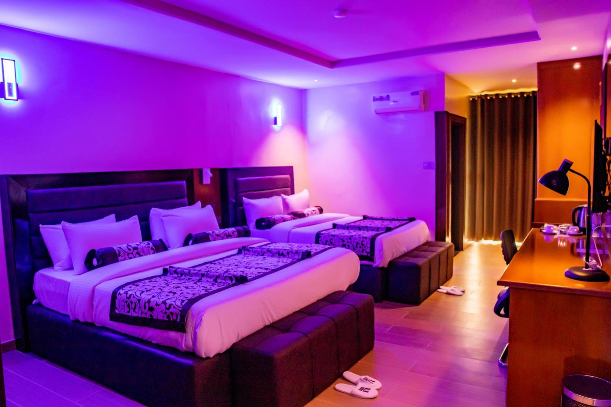 Villa Hilton Hotels Уйо Экстерьер фото